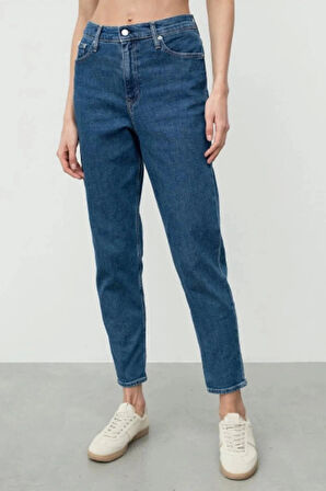 Calvin Klein Kadın  Normal bel Boru Paça Mavi Jeans
