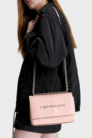 Calvin Klein Bayan Çanta K60K611866 TFT