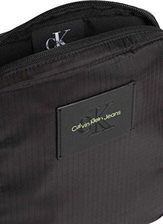 Calvin Klein Siyah Erkek 21x18x4 cm Postacı Çantası SPORT ESSENTIALS REPORTER18 L