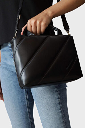 Calvin Klein Bayan Çanta K60K611957 BEH