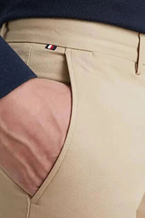 Tommy Hilfiger CHINO BLEECKER 1985 PIMA COTTON Erkek BEJ Pantolon MW0MW26619AEG