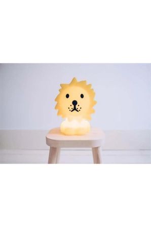 Lion Lamba First Light