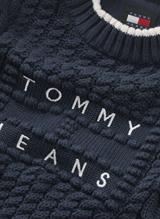 Tommy Jeans Yuvarlak Yaka Standart Nakışlı Lacivert Kazak Kadın TJW BUBBLE CABLE FLAG CREW