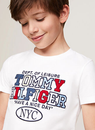 Tommy Hilfiger Baskılı Beyaz Erkek T-Shirt KB0KB08664YBR