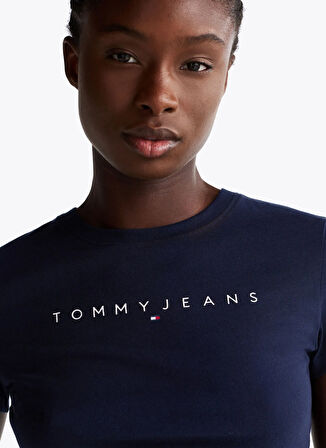 Tommy Jeans Bisiklet Yaka Mavi Kadın T-Shirt DW0DW18398C1G