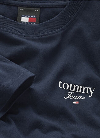 Tommy Jeans Yuvarlak Yaka Baskılı Lacivert Kadın T-Shirt TJW RLX PREP LUXE 2 TEE