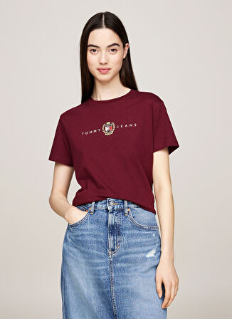 Tommy Jeans Yuvarlak Yaka Nakışlı Bordo Kadın T-Shirt TJW REG CREST LINEAR TEE EXT