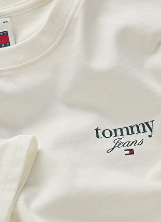 Tommy Jeans Yuvarlak Yaka Baskılı Beyaz Kadın T-Shirt TJW RLX PREP LUXE 2 TEE