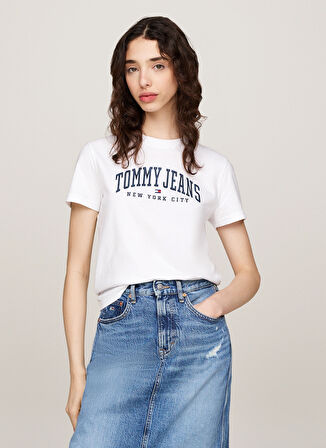 Tommy Jeans Yuvarlak Yaka Baskılı Beyaz Kadın T-Shirt TJW REG VARSITY TEE