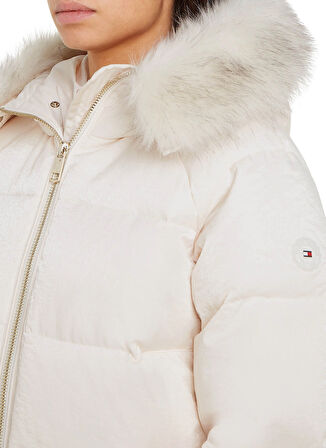 Tommy Hilfiger Beyaz Kadın Şişme Mont MW DOWN SHIMMER COAT WITH FUR