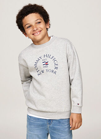 Tommy Hilfiger Baskılı Erkek Çocuk Gri Sweatshırt KB0KB09192P1A