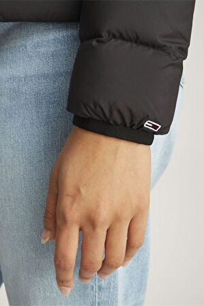 Kadın Baskılı Logo Şişme Mont - Siyah | S