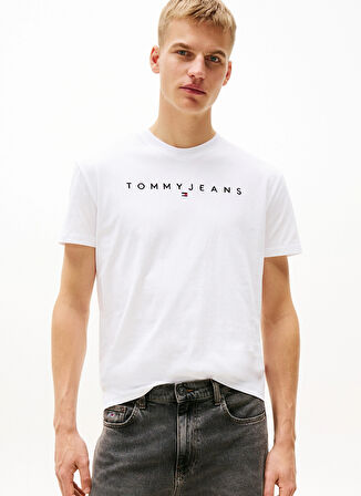 Tommy Jeans Bisiklet Yaka Beyaz Erkek T-Shirt DM0DM20744YBR TJM REG LINEAR LOGO