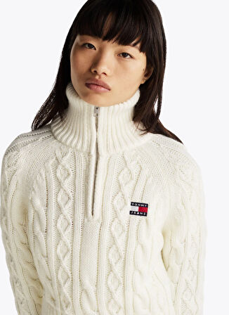 Tommy Jeans Fermuarlı Yaka Normal Beyaz Kazak Kadın DW0DW20269YBH