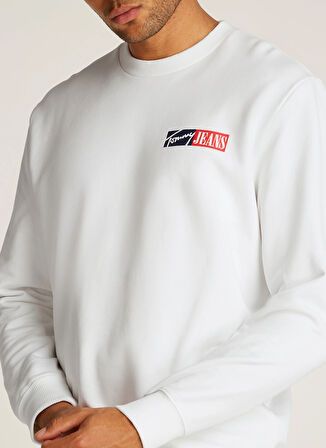 Tommy Hilfiger Bisiklet Yaka Ekru Erkek Sweatshırt DM0DM20341YBL TJM REG ENTRY GRAPHIC