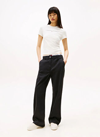 Tommy Jeans Bisiklet Yaka Beyaz Kadın T-Shirt DW0DW18398YBH