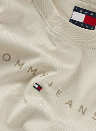 Tommy Jeans Bisiklet Yaka Bej Kadın T-Shirt DW0DW20315ACG
