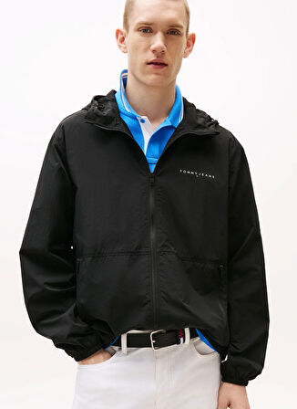 Tommy Jeans Regular Fit Siyah Erkek Ceket DM0DM21393BDS TJM CHI WINDBREAKER