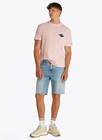 Tommy Jeans Bisiklet Yaka Pembe Erkek T-Shirt DM0DM20806TH3 TJM RLX VARSITY GRPH