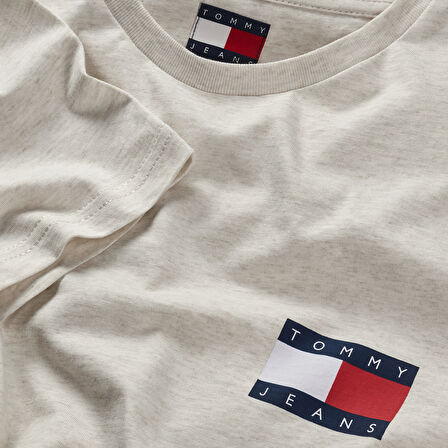 TOMMY HILFIGER Erkek Marka Logolu Pamuklu Günlük Kullanıma Uygun Krem T-Shirt DM0DM20740 AE3