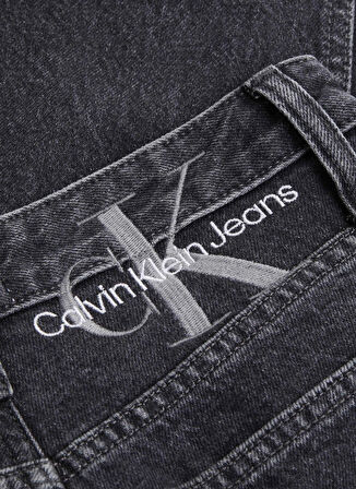 Calvin Klein Jeans Yüksek Bel Geniş Paça Tapered Fit Antrasit Kadın Denim Pantolon MOM JEAN