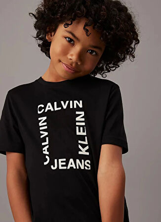 Calvin Klein Baskılı Siyah Erkek T-Shirt IB0IB02159BEH