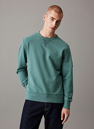 Calvin Klein Jeans Bisiklet Yaka Yeşil Erkek Sweatshırt J30J323426CH2 BADGE CREW NECK
