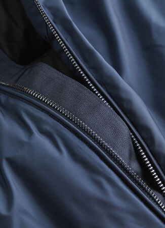 Calvin Klein Lacivert Erkek Mont K10K113722PPK