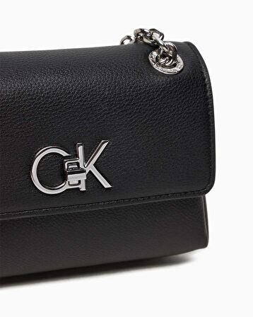 Calvin Klein Convertible Shoulder Zincir Detaylı Omuz Çantası