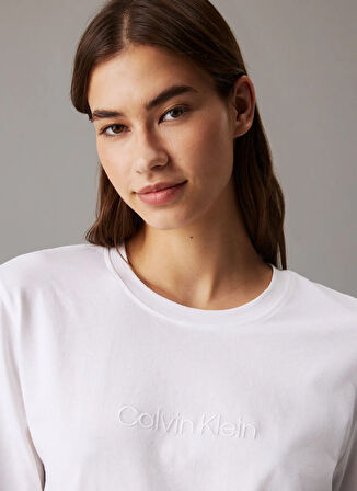 Calvin Klein Yuvarlak Yaka Düz Beyaz Kadın T-Shirt LONGSLEEVE CLASSIC