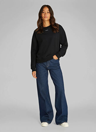 Siyah Kadın Bisiklet Yaka Standart Kalıp Sweatshirt K20K208329BEH