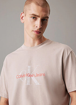 Calvin Klein Jeans Taş Erkek T-Shirt J30J327086PAN TEXTURED MONOLOGO TEE
