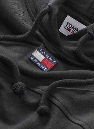 Tommy Jeans Kapüşon Yaka Baskılı Siyah Kadın Sweatshırt DW0DW16135