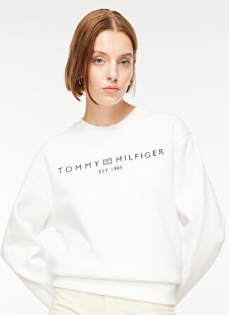Tommy Hilfiger Bisiklet Yaka Baskılı Beyaz Kadın Sweatshırt WW0WW39791YCF003