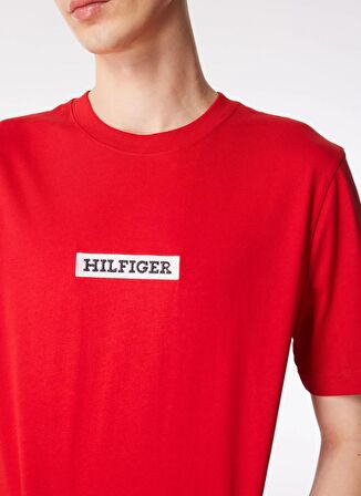 Tommy Hilfiger Bisiklet Yaka Kırmızı Erkek T-Shirt MW0MW34373