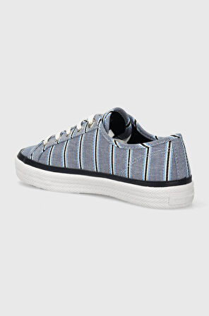 Canvas Sneaker