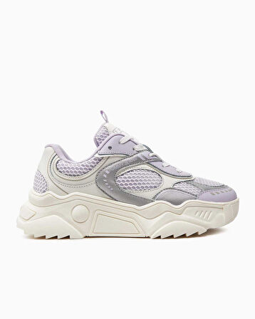 Chunky Runner Sneaker