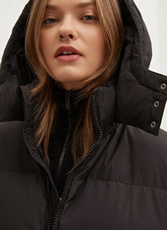 Karl Lagerfeld Jeans Siyah Kadın Mont 245J1506