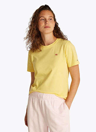 Tommy Hilfiger Bisiklet Yaka Sarı Kadın T-Shirt WW0WW45522ZF0