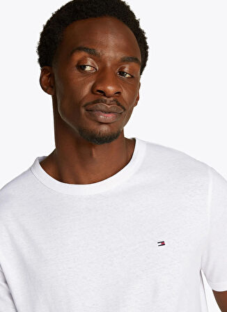 Tommy Hilfiger Beyaz Erkek T-Shirt MW0MW38637YBR