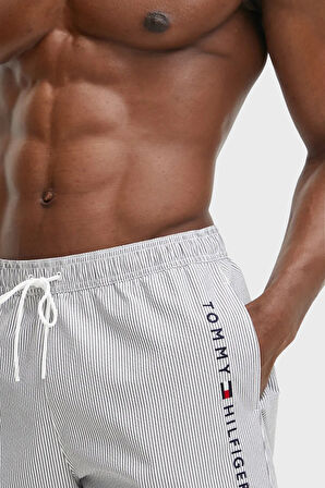Tommy Hilfiger Erkek Mayo Short UM0UM03265 0K5