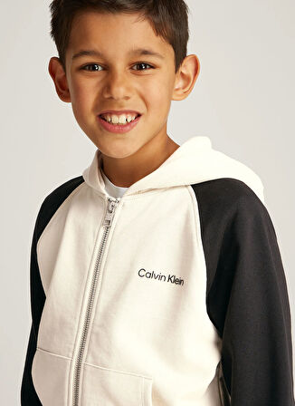 Calvin Klein Baskılı Erkek Çocuk Bej Sweatshırt IB0IB02378CKS