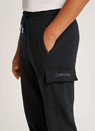 Calvin Klein Lastikli Paça Siyah Erkek Çocuk Eşofman Altı IB0IB02409BEH