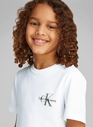 Calvin Klein Baskılı Beyaz Erkek Çocuk T-Shirt IU0IU00678YAF