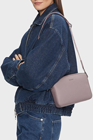 Calvin Klein Bayan Çanta K60K613084 VHE