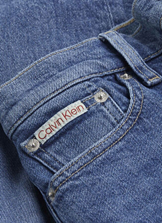 Calvin Klein Jeans Yüksek Bel Normal Paça Mom Fit Mavi Kadın Denim Pantolon J20J2245141BJ