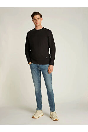 WOVEN LABEL CREW NECK