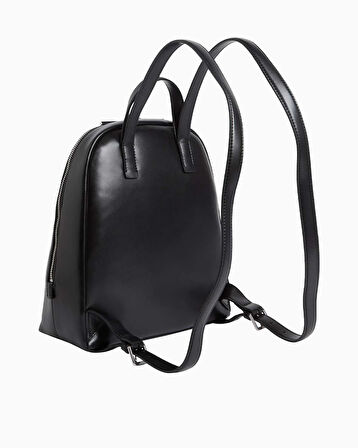 Calvin Klein Embossed Round Backpack Sırt Çantası