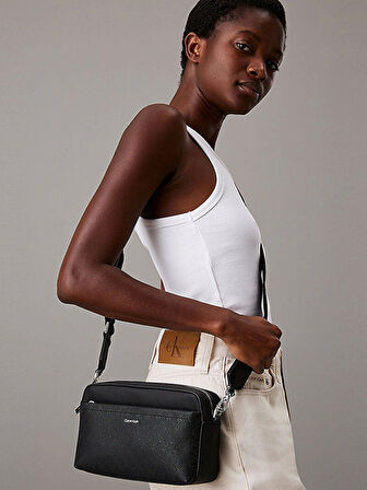 CK MUST CONV CAMERA BAG_MONO