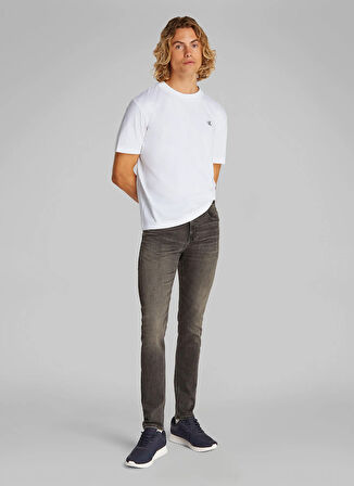 Calvin Klein Jeans Beyaz Erkek T-Shirt J30J327473YAF SERIF FONT GRAPHIC